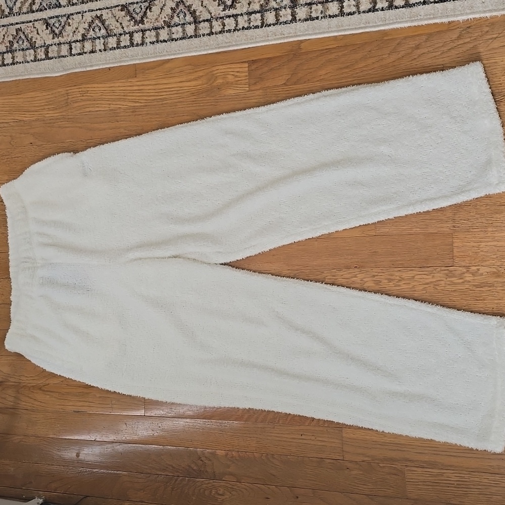 REEBOK BRAND WOMEN'S SOFT WHITE COZY BOTTOMS SIZE LARGE